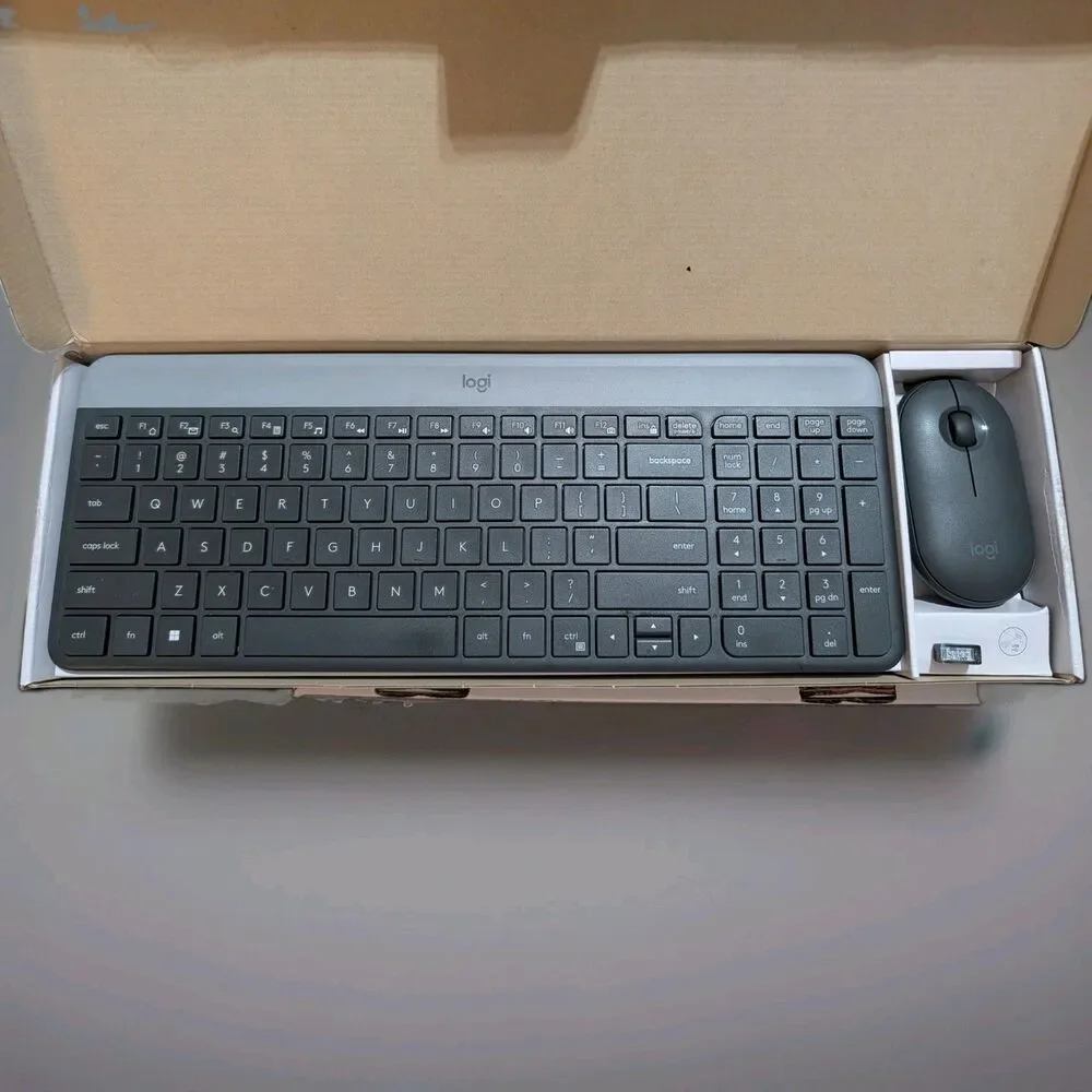Logitech MK470 Slim Wireless Keyboard Mouse Combo Graphite USB New Open Box
